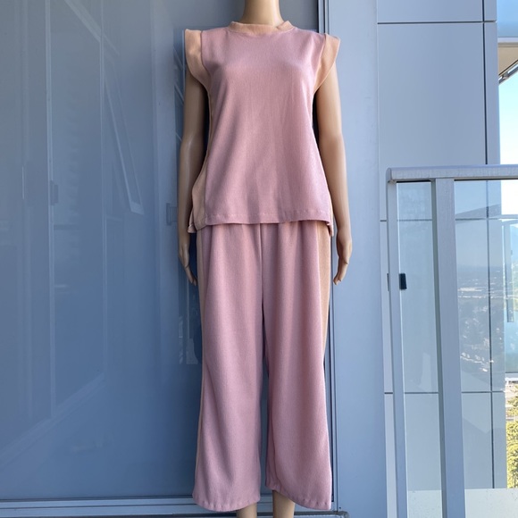 Loungewear Set - Picture 4 of 6